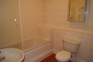 En-suite- click for photo gallery